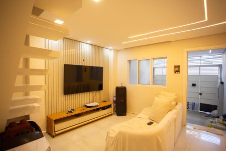 Casa à venda com 140m², 3 quartos e 1 vagaSala