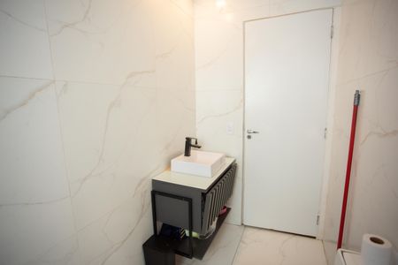 Casa à venda com 140m², 3 quartos e 1 vagaBanheiro