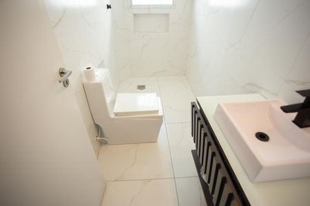 Casa à venda com 140m², 3 quartos e 1 vagaBanheiro