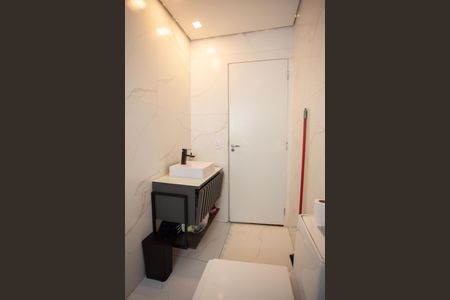 Casa à venda com 140m², 3 quartos e 1 vagaBanheiro