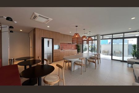 Studio à venda com 33m², 1 quarto e sem vaga Studio à venda com 33m², 1 quarto e sem vagaÁrea comum - Salão de festas