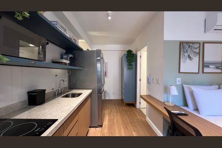 Studio à venda com 33m², 1 quarto e sem vaga Studio à venda com 33m², 1 quarto e sem vagaCozinha