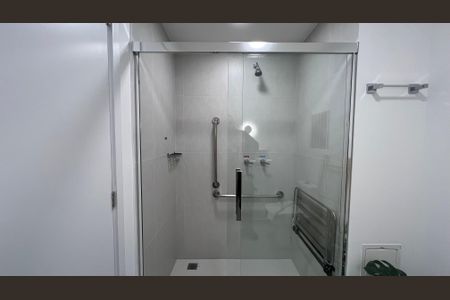 Studio à venda com 33m², 1 quarto e sem vaga Studio à venda com 33m², 1 quarto e sem vagaBanheiro