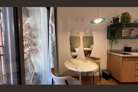 Studio à venda com 33m², 1 quarto e sem vaga Studio à venda com 33m², 1 quarto e sem vagaStudio