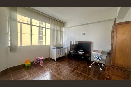 Apartamento à venda com 350m², 5 quartos e 3 vagasQuarto 