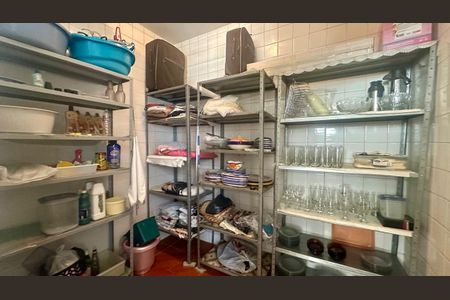 Apartamento à venda com 350m², 5 quartos e 3 vagasDispensa 