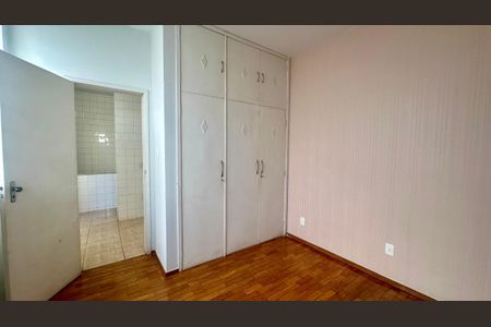 Apartamento à venda com 350m², 5 quartos e 3 vagasQuarto 