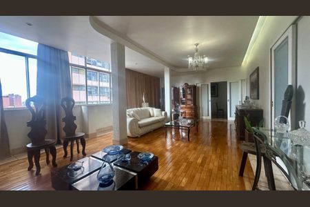 Sala  de apartamento à venda com 5 quartos, 350m² em Centro, Belo Horizonte