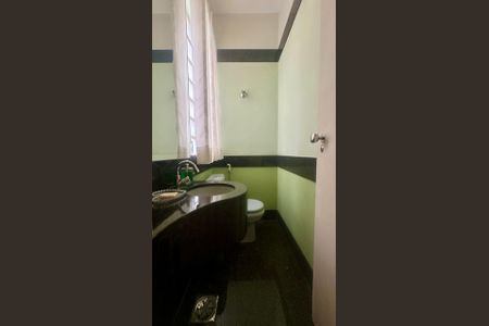 Apartamento à venda com 350m², 5 quartos e 3 vagasLavabo 