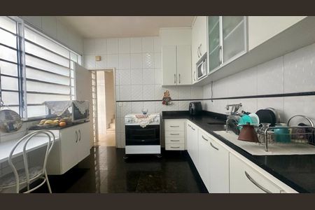 Apartamento à venda com 350m², 5 quartos e 3 vagasCozinha 
