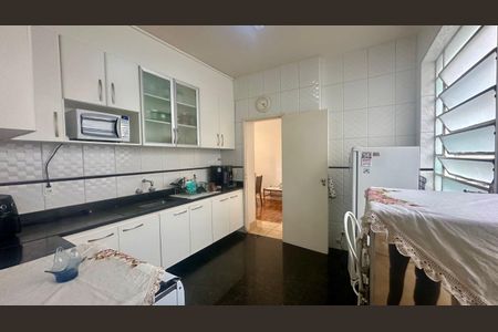 Apartamento à venda com 350m², 5 quartos e 3 vagasCozinha 