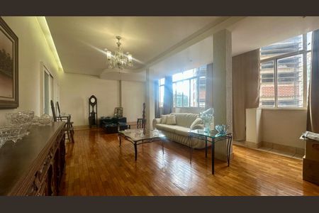 Apartamento à venda com 350m², 5 quartos e 3 vagasSala 