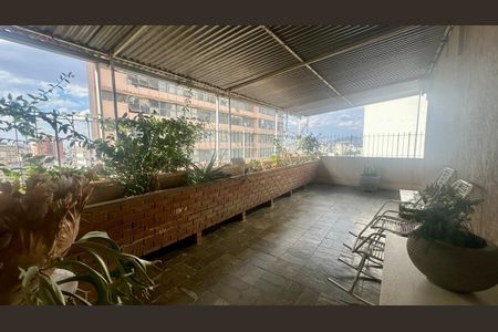 Apartamento à venda com 350m², 5 quartos e 3 vagasTerraço 