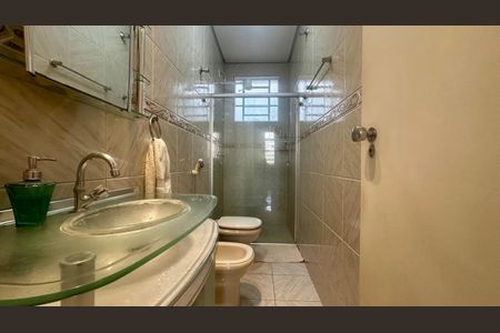 Apartamento à venda com 350m², 5 quartos e 3 vagasBanheiro 