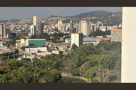 Apartamento à venda com 350m², 5 quartos e 3 vagasVista 