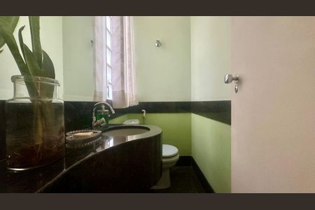 Apartamento à venda com 350m², 5 quartos e 3 vagasLavabo 