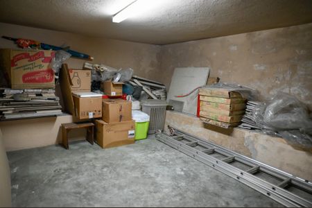 Casa à venda com 195m², 3 quartos e 2 vagas Casa à venda com 195m², 3 quartos e 2 vagasDepósito 2