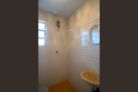 Casa à venda com 195m², 3 quartos e 2 vagas Casa à venda com 195m², 3 quartos e 2 vagasBanheiro de Serviço