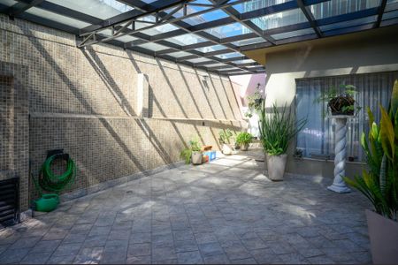 Casa à venda com 195m², 3 quartos e 2 vagas Casa à venda com 195m², 3 quartos e 2 vagasGaragem