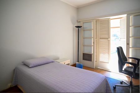 Casa à venda com 195m², 3 quartos e 2 vagas Casa à venda com 195m², 3 quartos e 2 vagasQuarto 3