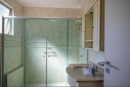 Casa à venda com 195m², 3 quartos e 2 vagas Casa à venda com 195m², 3 quartos e 2 vagasBanheiro Social 2