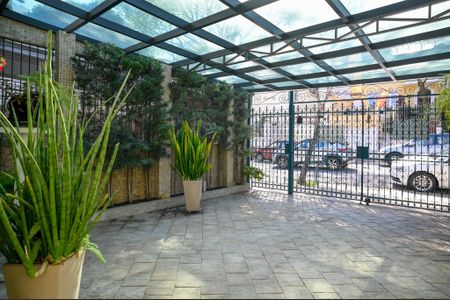 Casa à venda com 195m², 3 quartos e 2 vagas Casa à venda com 195m², 3 quartos e 2 vagasGaragem