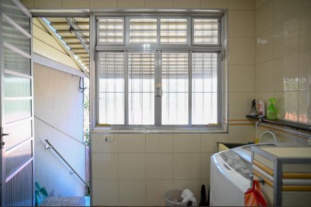 Casa à venda com 195m², 3 quartos e 2 vagas Casa à venda com 195m², 3 quartos e 2 vagasÁrea de Serviço