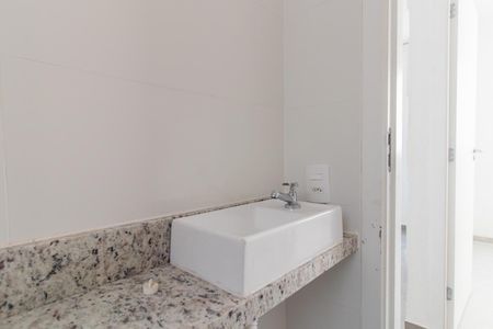 Apartamento à venda com 42m², 2 quartos e 1 vaga Apartamento à venda com 42m², 2 quartos e 1 vagaBanheiro