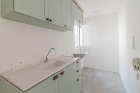 Apartamento à venda com 42m², 2 quartos e 1 vaga Apartamento à venda com 42m², 2 quartos e 1 vagaCozinha e Área de Serviço