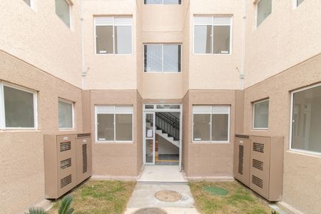 Apartamento à venda com 42m², 2 quartos e 1 vaga Apartamento à venda com 42m², 2 quartos e 1 vagaEntrada