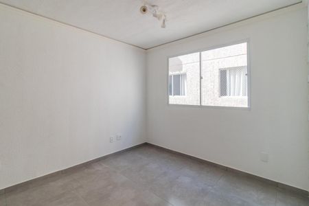 Sala de apartamento à venda com 2 quartos, 42m² em Cavalhada, Porto Alegre
