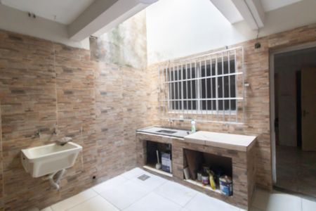 Casa para alugar com 120m², 4 quartos e 1 vaga Casa para alugar com 120m², 4 quartos e 1 vagaÁrea de Serviço