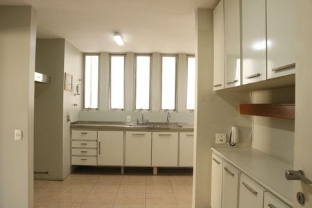 Apartamento à venda com 236m², 3 quartos e 3 vagasCozinha