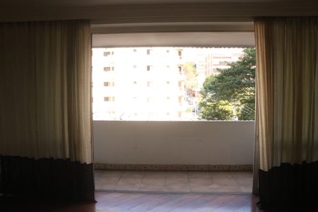 Apartamento à venda com 236m², 3 quartos e 3 vagasVaranda