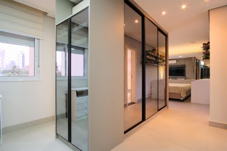 Apartamento à venda com 224m², 3 quartos e 4 vagasCloset da suíte 1