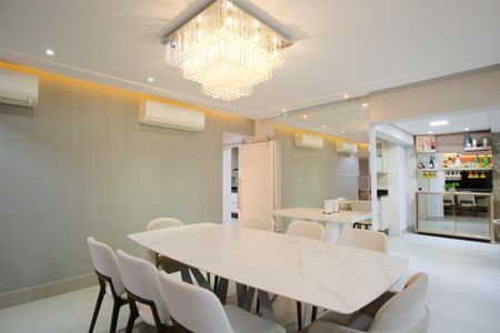 Apartamento à venda com 224m², 3 quartos e 4 vagasSala