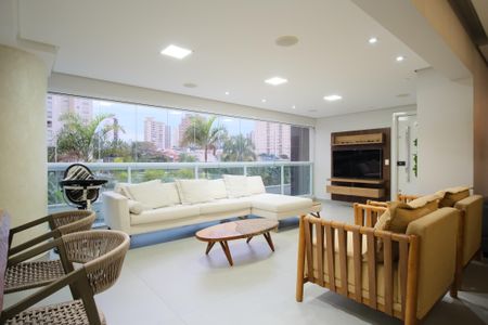 Apartamento à venda com 224m², 3 quartos e 4 vagasAntessala