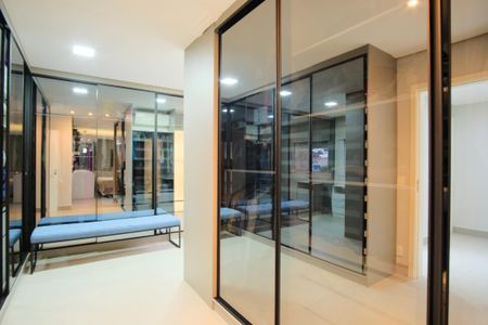 Apartamento à venda com 224m², 3 quartos e 4 vagasCloset da suíte 1