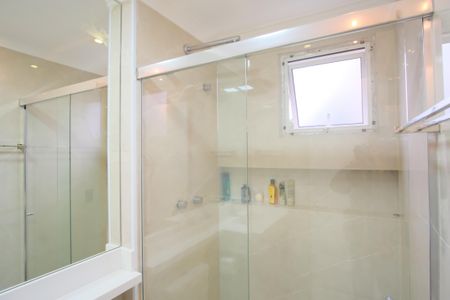 Apartamento à venda com 224m², 3 quartos e 4 vagasBanheiro da Suíte 3