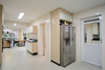 Apartamento à venda com 224m², 3 quartos e 4 vagasCozinha