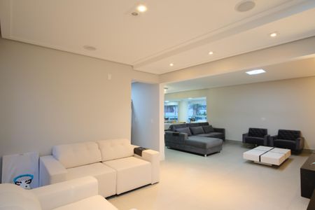 Apartamento à venda com 224m², 3 quartos e 4 vagasSala