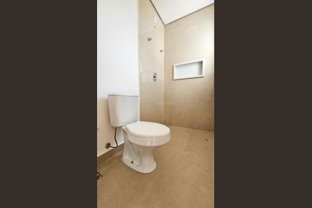 Casa de condomínio para alugar com 460m², 4 quartos e 4 vagasBanheiro da Suíte 2