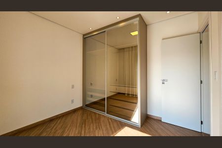 Casa de condomínio para alugar com 460m², 4 quartos e 4 vagasSuíte 2