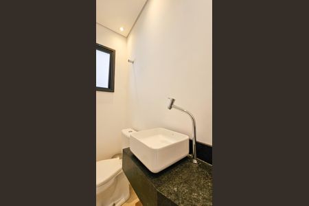 Casa de condomínio para alugar com 460m², 4 quartos e 4 vagasLavabo