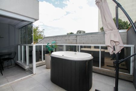 Studio à venda com 30m², 1 quarto e 1 vaga Studio à venda com 30m², 1 quarto e 1 vagaJacuzzi