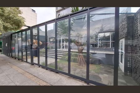 Studio à venda com 30m², 1 quarto e 1 vaga Studio à venda com 30m², 1 quarto e 1 vagaFachada do Prédio