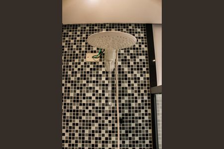 Casa de condomínio para alugar com 110m², 3 quartos e 2 vagasBanheiro/Suite