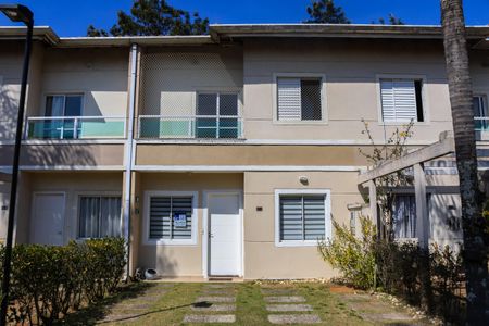 Casa de condomínio para alugar com 110m², 3 quartos e 2 vagasFachada