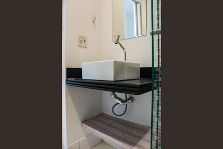 Casa de condomínio para alugar com 110m², 3 quartos e 2 vagasBanheiro/Suite