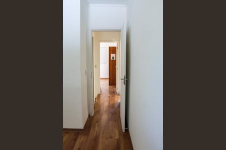 Casa de condomínio para alugar com 110m², 3 quartos e 2 vagasCorredor